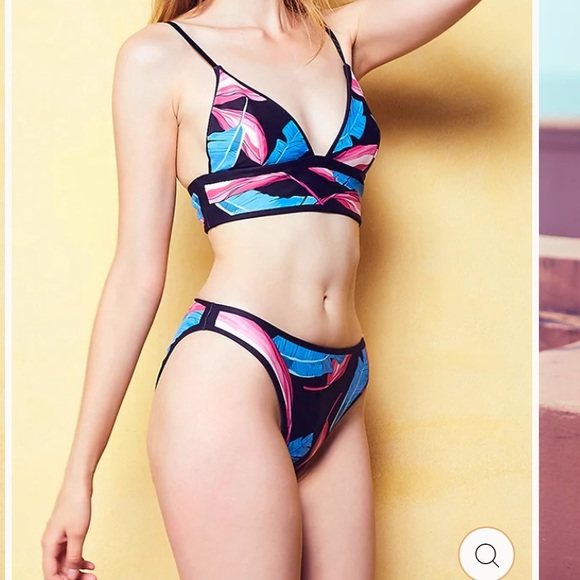 Boutique TALIA Reversible triangle Deep V BIKINI SET Size medium - Picture 3 of 11